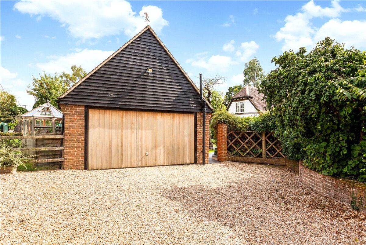 house for sale in Bramley Corner, Bramley, Tadley, Hampshire, RG26