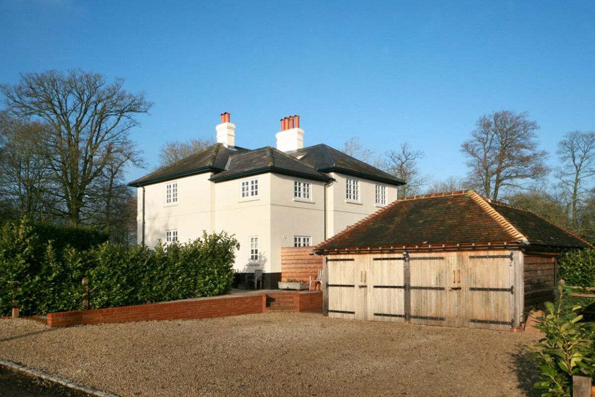 house for sale in Hackwood Park, Basingstoke, Hampshire BSK100107