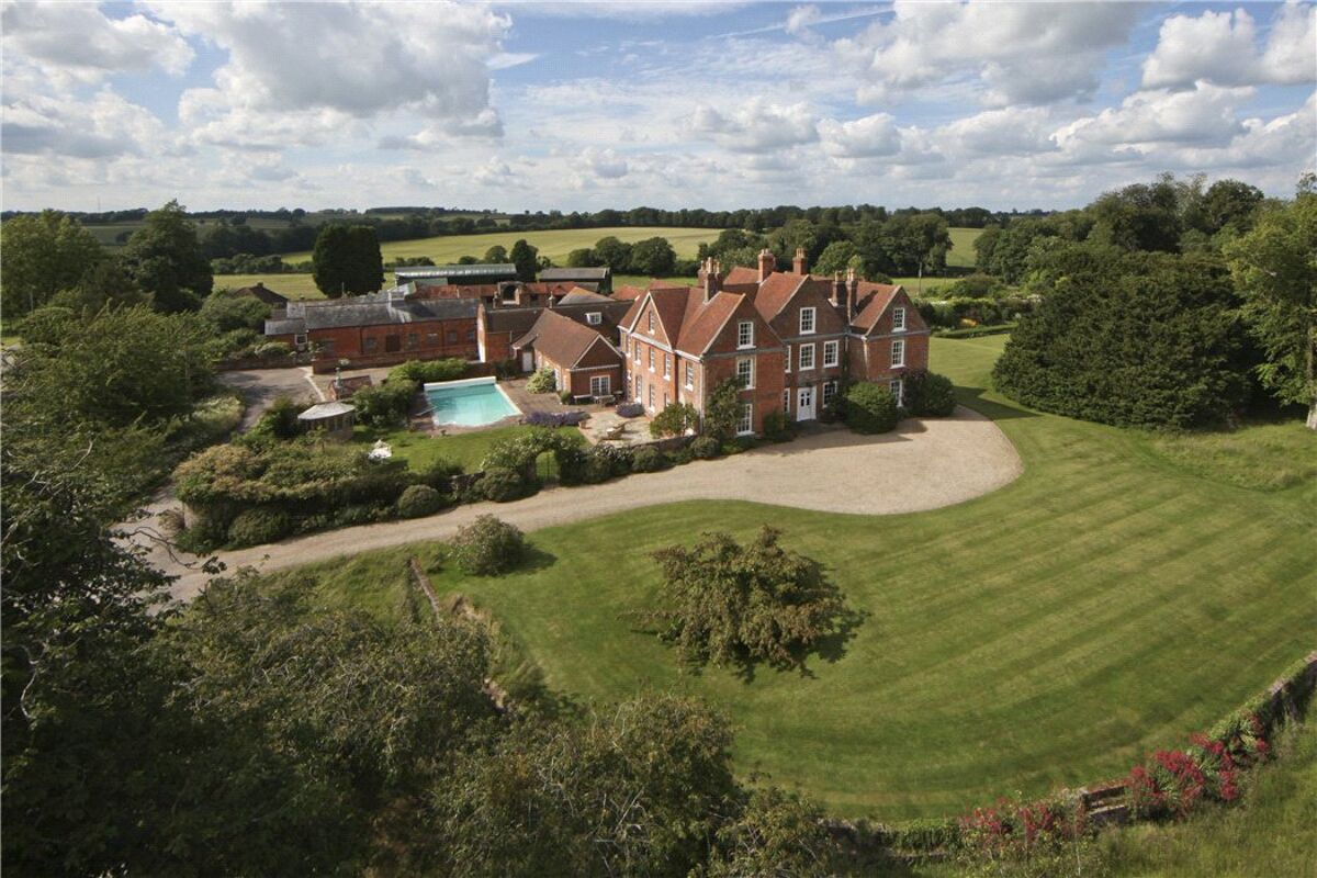 house for sale in Tangier Park, Wootton St. Lawrence, Hampshire, RG23