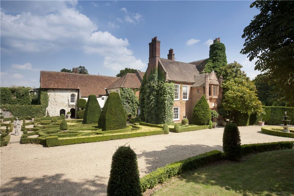 house for sale in High Street, Odiham, Hampshire, RG29 BSK110167