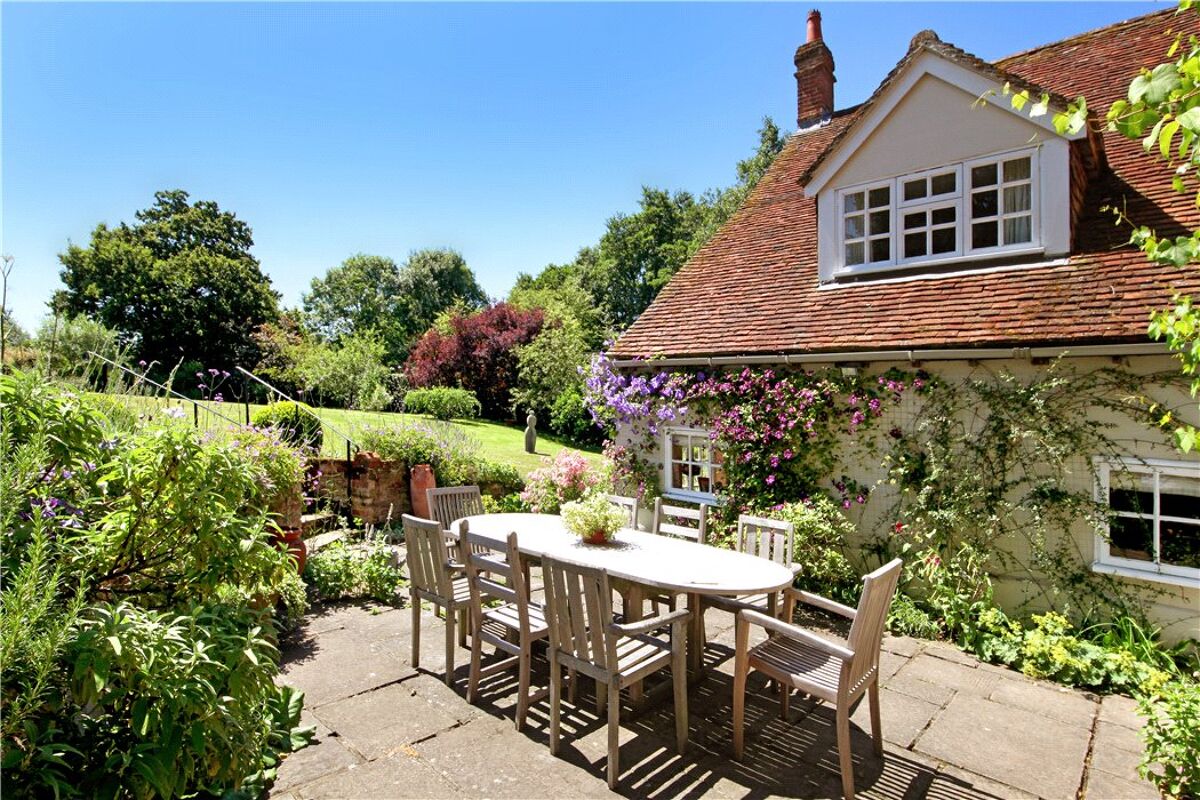 house for sale in Mill Lane, Hartley Wespall, Hook, Hampshire, RG27