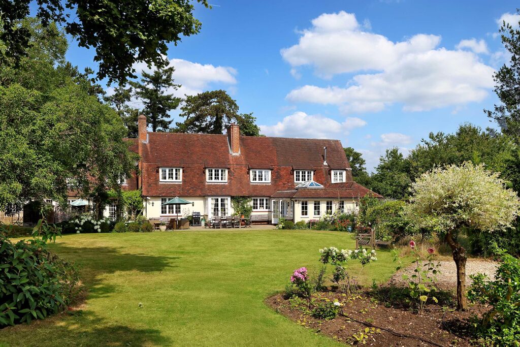 Image of Itchel Lane, Crondall, Farnham, Hampshire, GU10