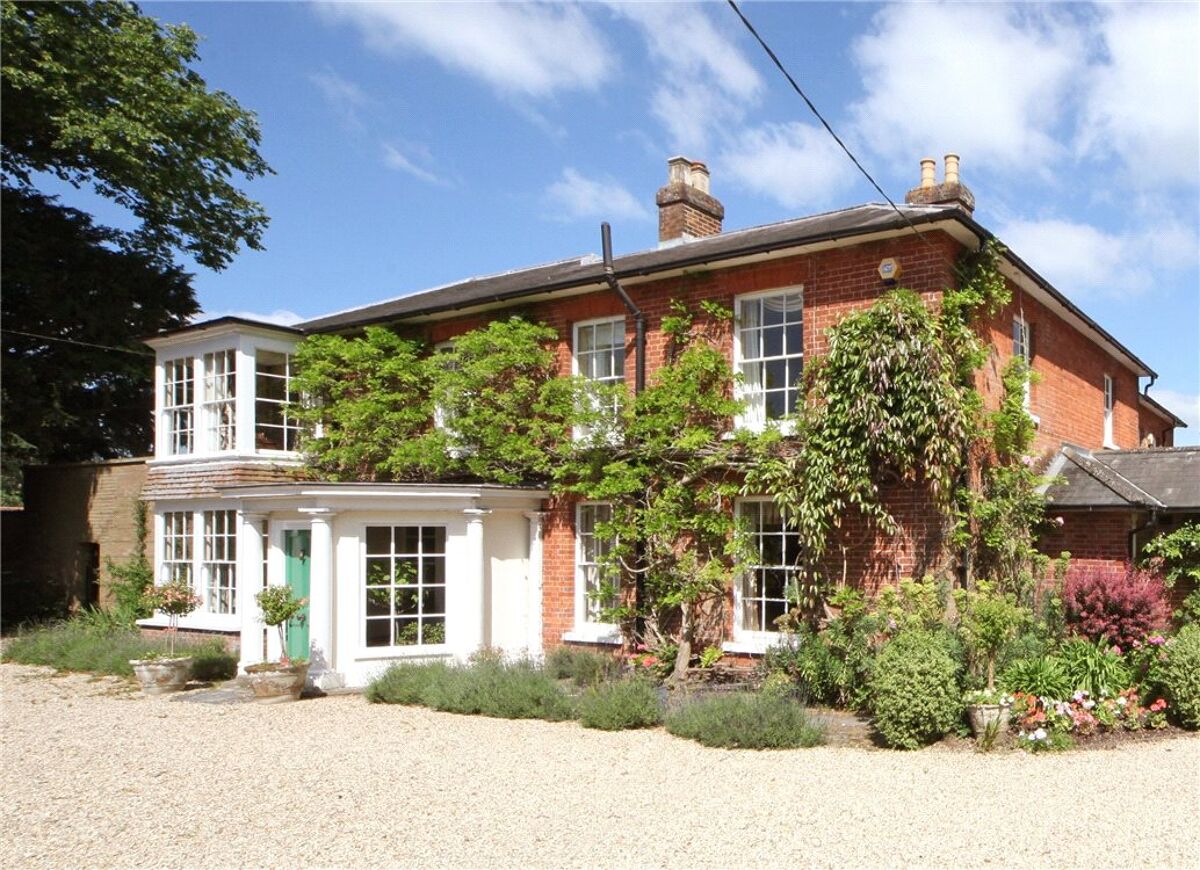 house for sale in Southington, Overton, Basingstoke, Hampshire, RG25