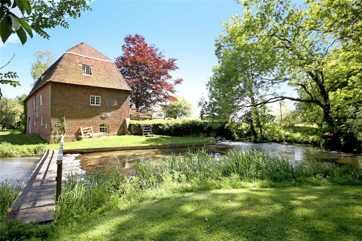 house for sale in Poland Lane, Odiham, Hook, Hampshire, RG29