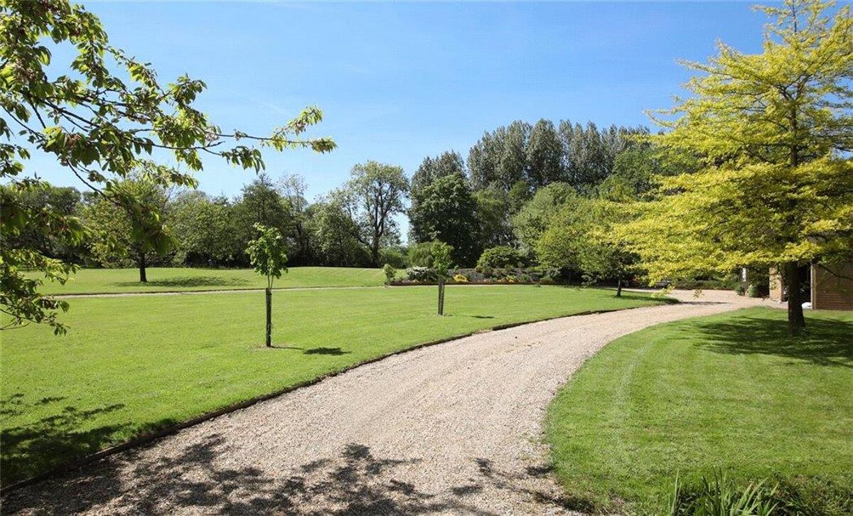 house for sale in Poland Lane, Odiham, Hook, Hampshire, RG29