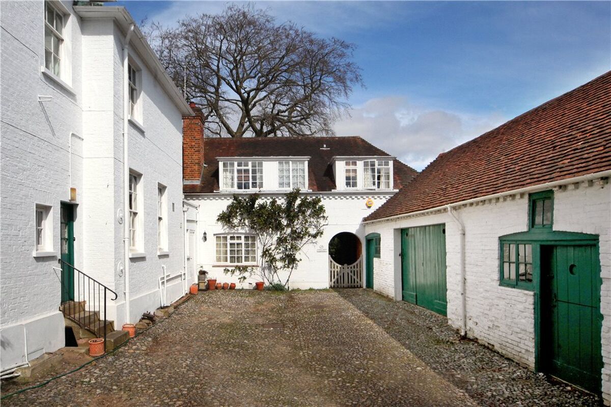 house for sale in High Street, Odiham, Hampshire, RG29 BSK150066