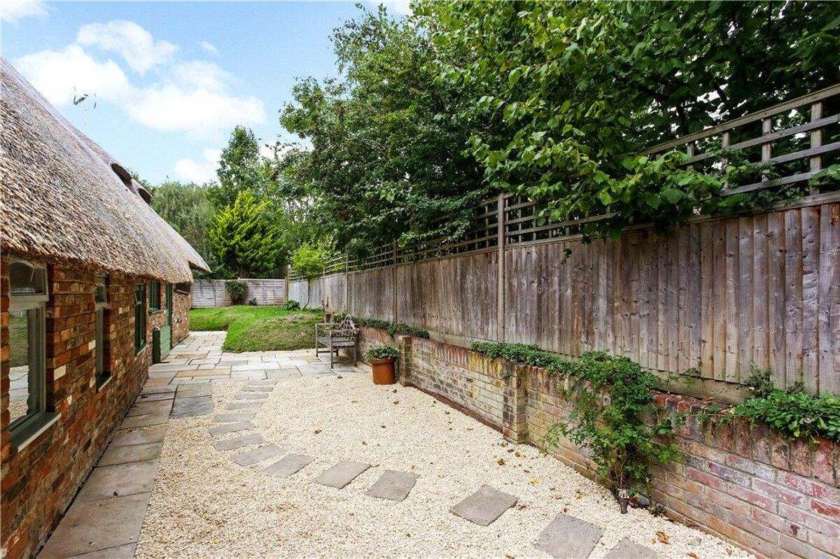 house for sale in Lane End, Bramley, Tadley Hampshire RG26 BSK150115