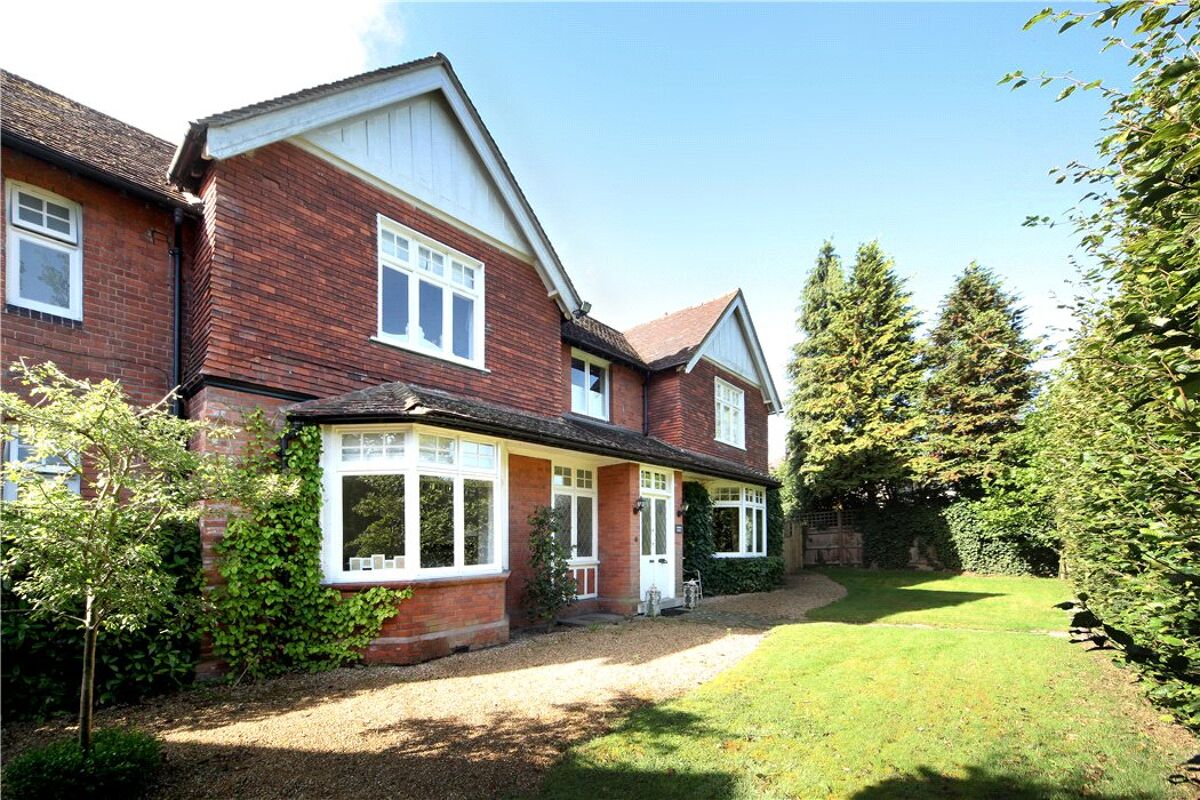 house for sale in London Road, Hartley Wintney, Hampshire, RG27