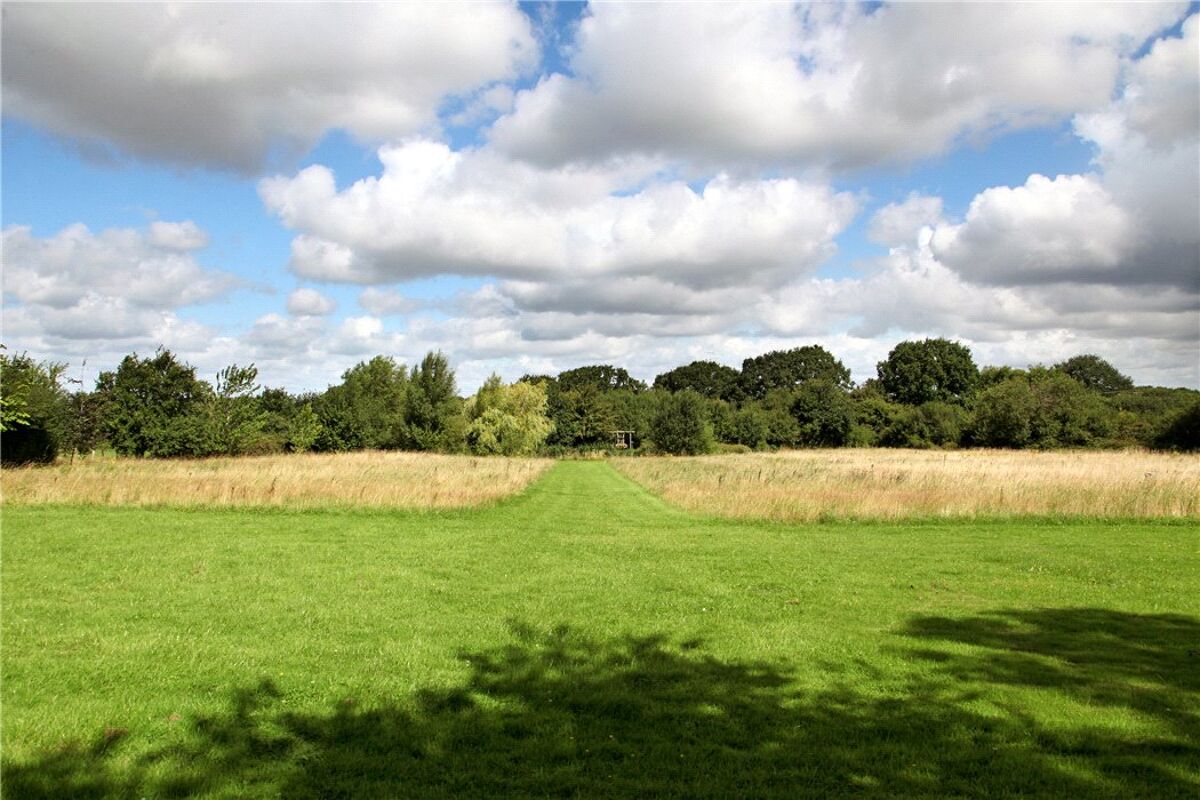 house for sale in Swallowfield Road, Arborfield, Reading, Berkshire