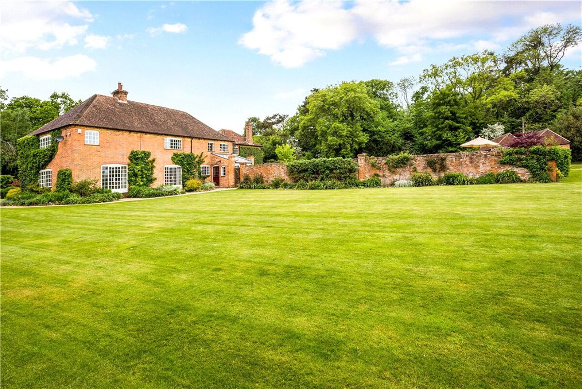 house for sale in Ox Drove, Burghclere, Newbury, Hampshire, RG20
