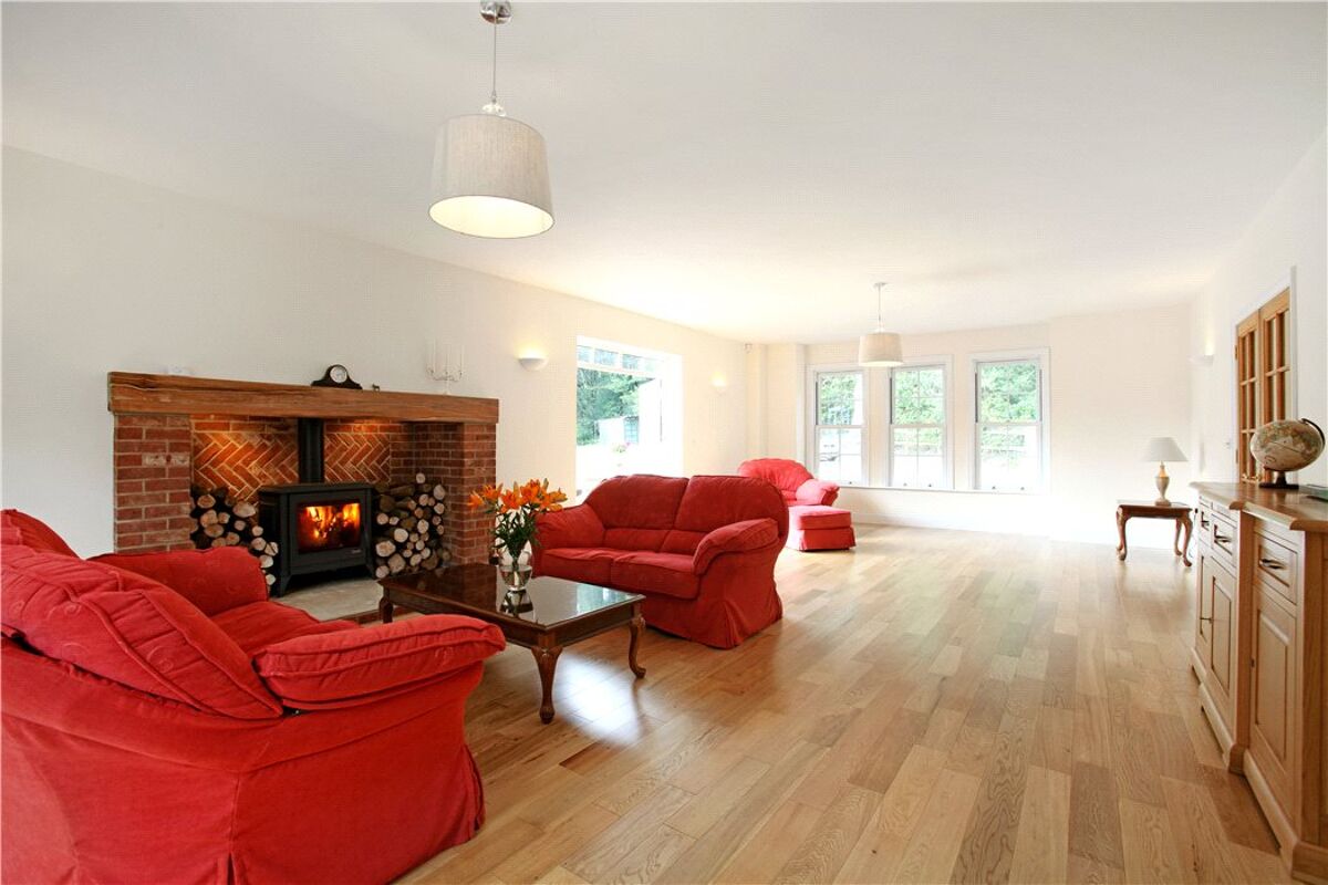 house for sale in Basingstoke Road, Greenham, Thatcham, Berkshire, RG19