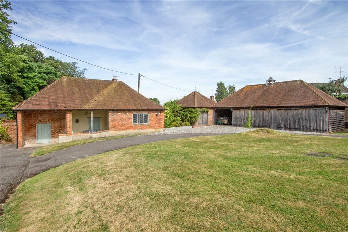 House For Sale In South Warnborough Hampshire RG29 BSK160176