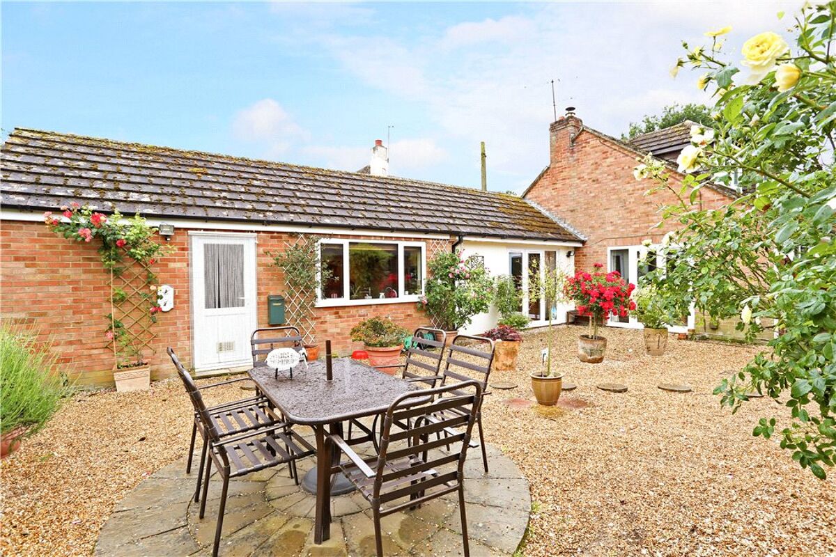 house for sale in New Road, Pamber Green, Tadley, Hampshire, RG26