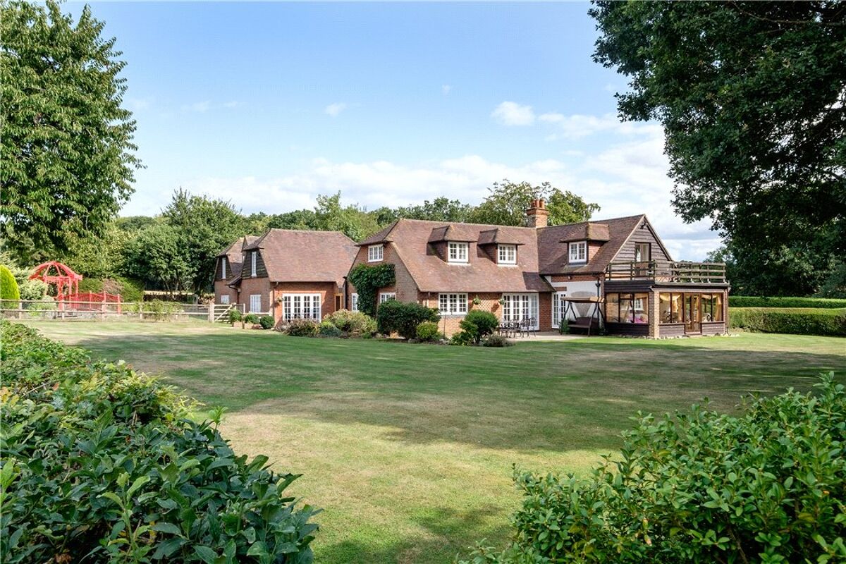 house for sale in Hartley Wespall, Hook, Hampshire, RG27 BSK180103