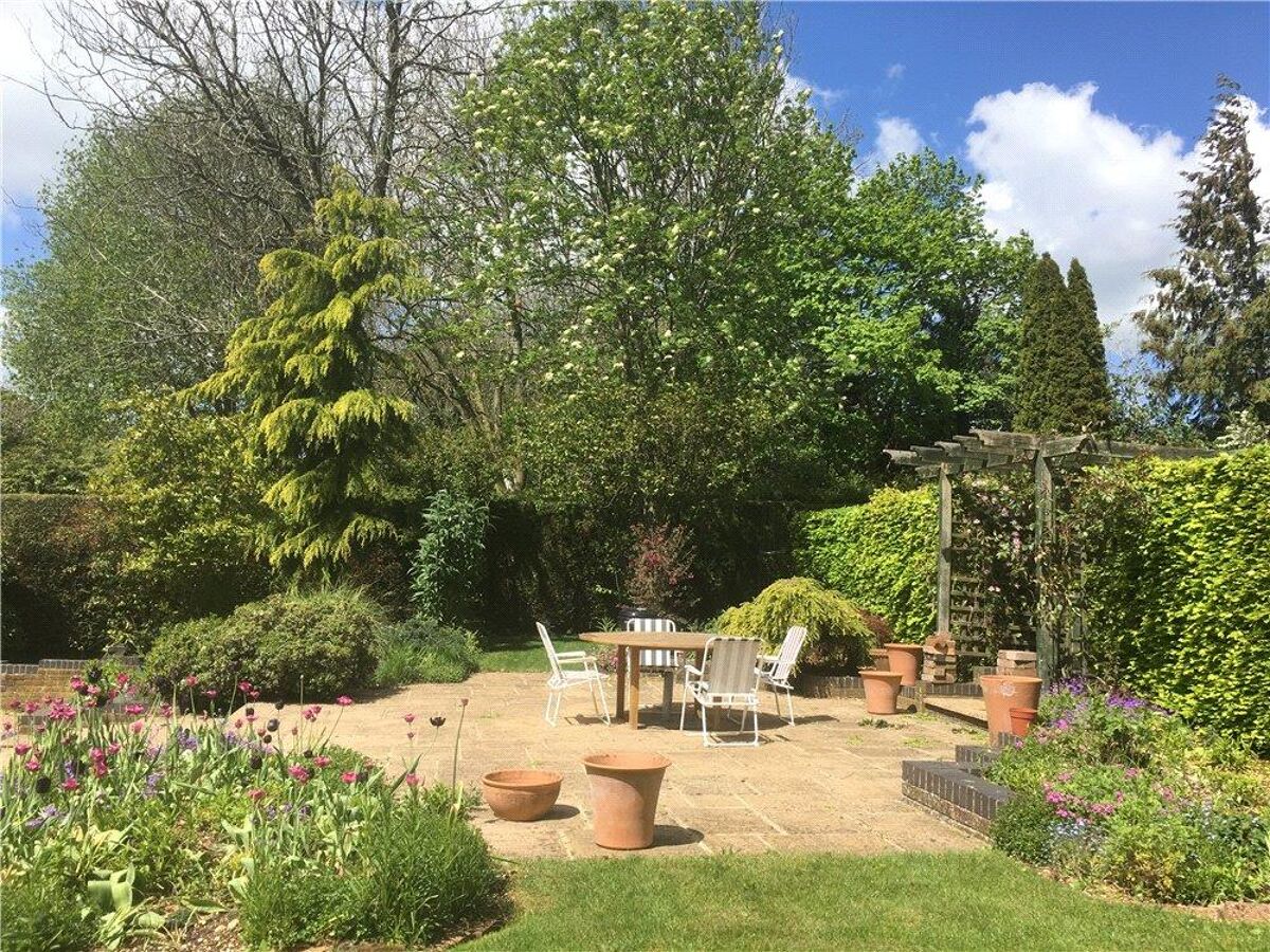 house for sale in Lynch Hill Park, Whitchurch Hampshire RG28