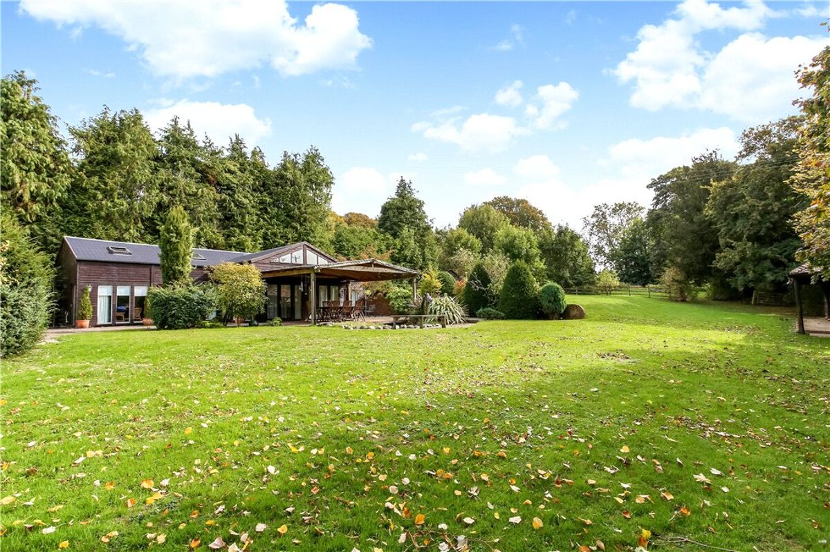 house for sale in Kempshott Park, Dummer, Basingstoke, Hampshire, RG25