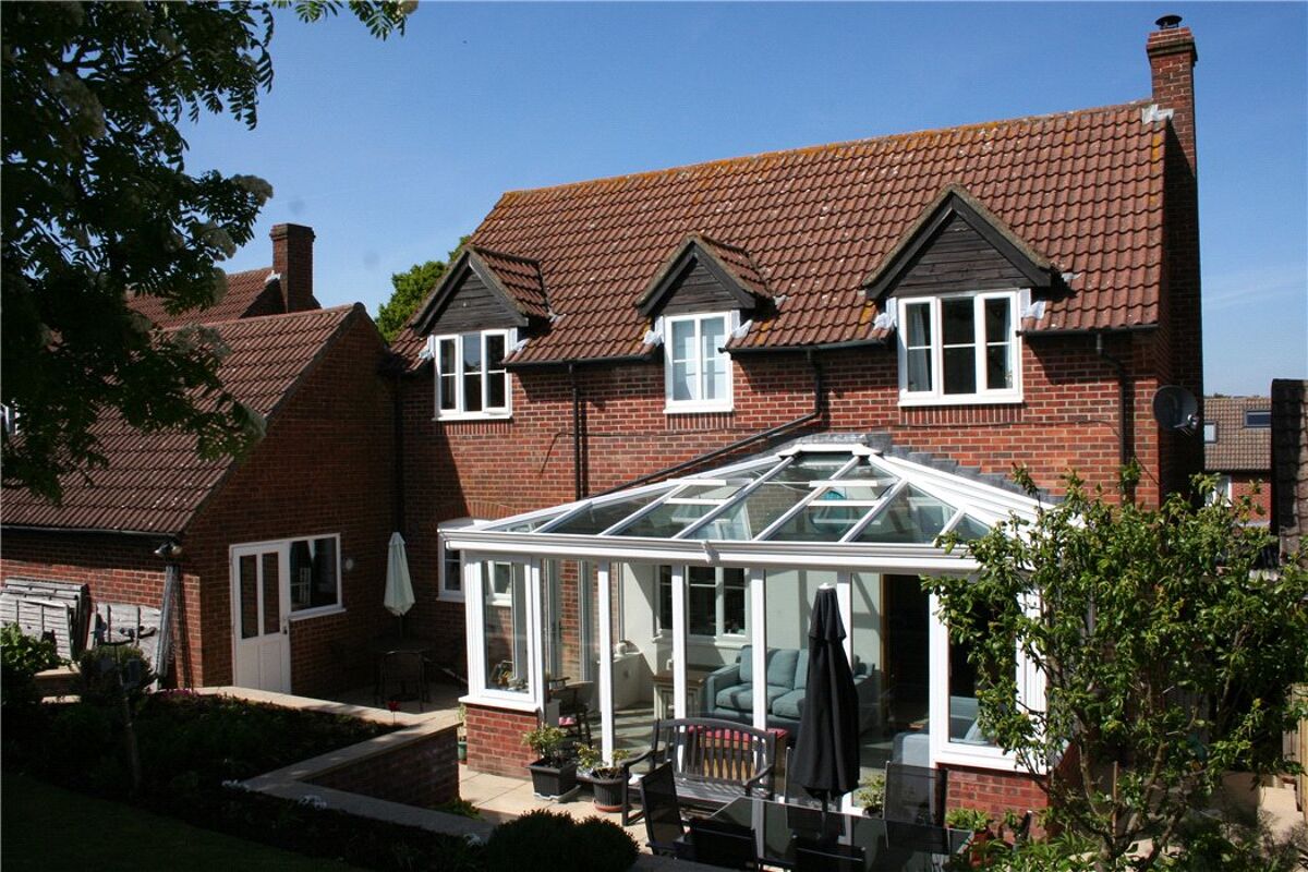 house for sale in 7 Queens Road, Kingsclere, Newbury, Hampshire, RG20