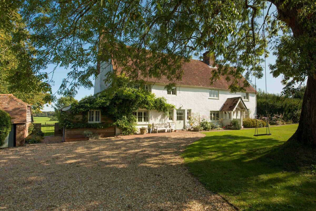 house for sale in Sapley Lane, Overton, Basingstoke, Hampshire RG25