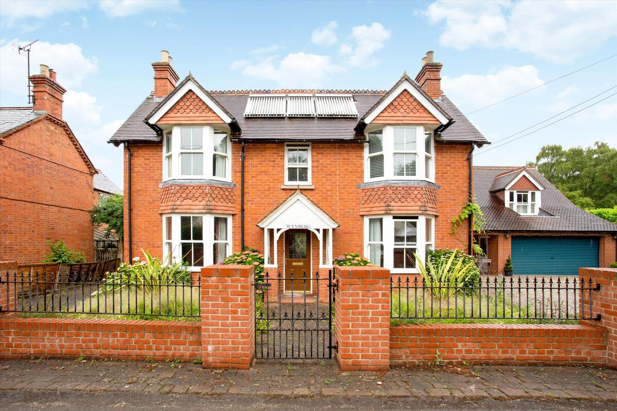 house for sale in Yeomans Lane, Newtown, Newbury, Hampshire, RG20