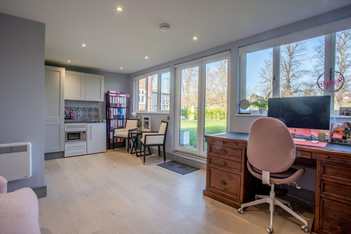 house for sale in Constable House, Saffron Walden, Essex, CB10