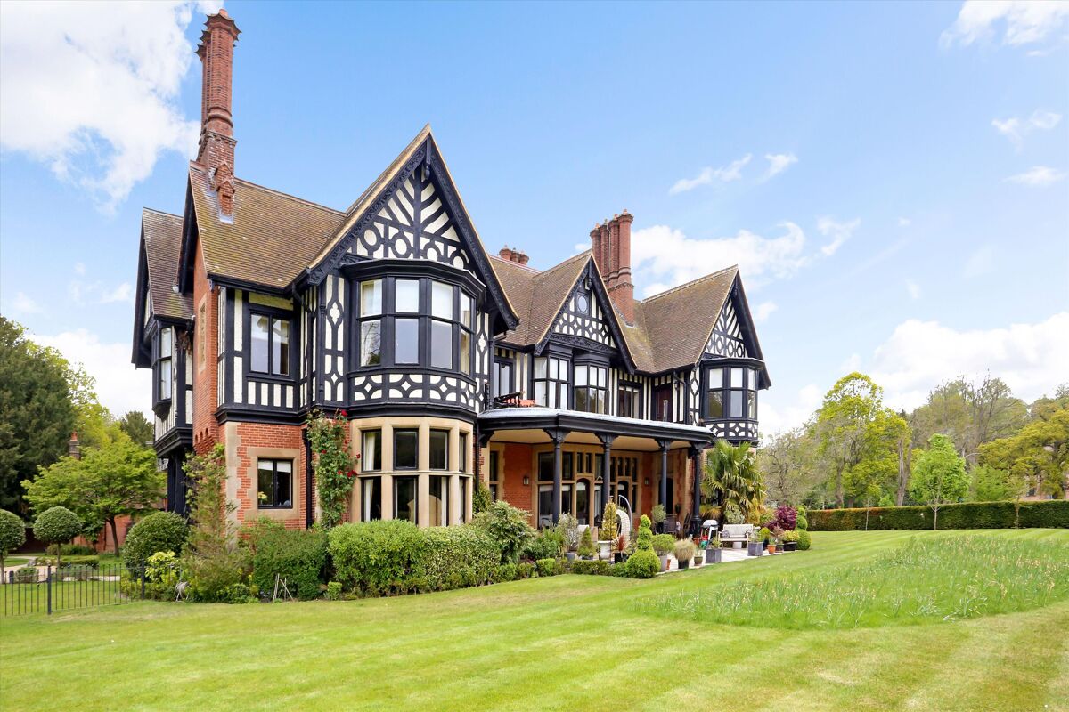 flat for sale in Herringswell, Bury St. Edmunds, Suffolk, IP28