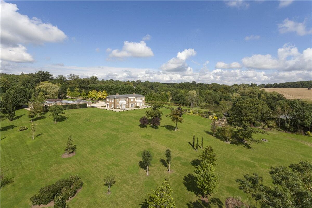 house for sale in Newgate Street, Hertfordshire, SG13 BST150088