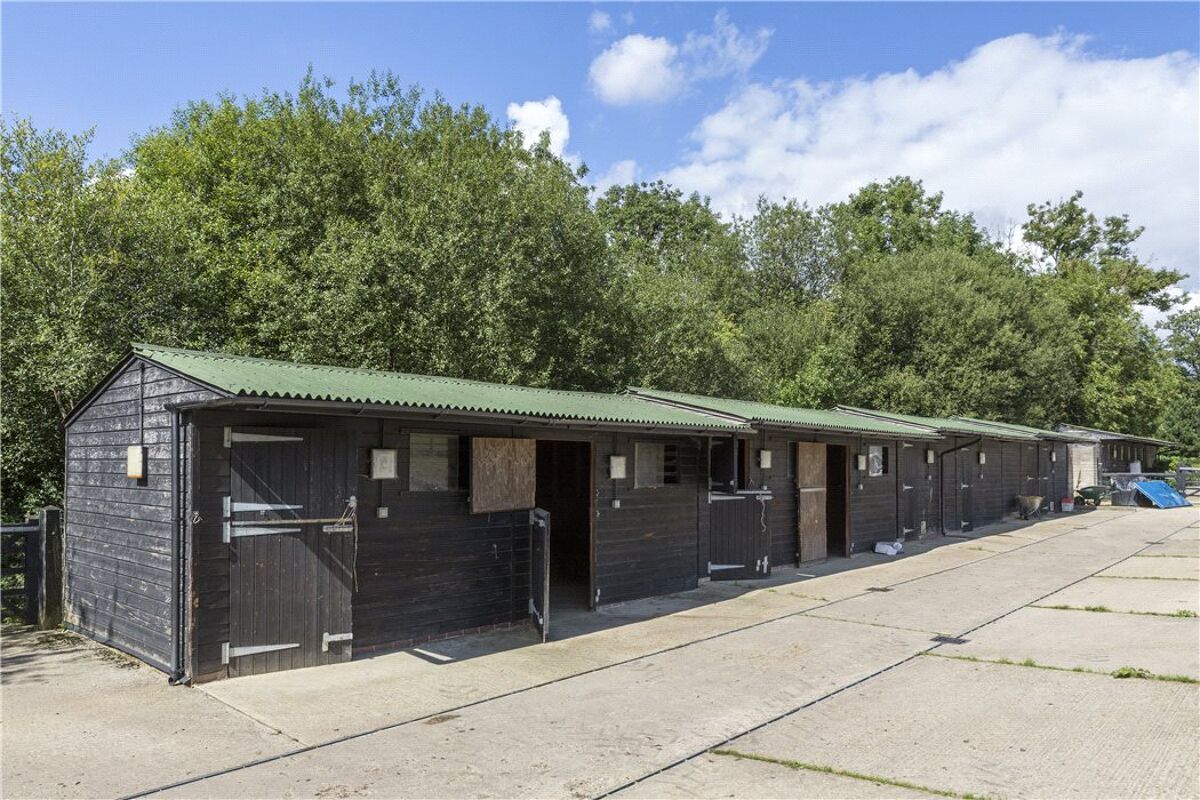 house for sale in Newgate Street, Hertfordshire, SG13 BST150088