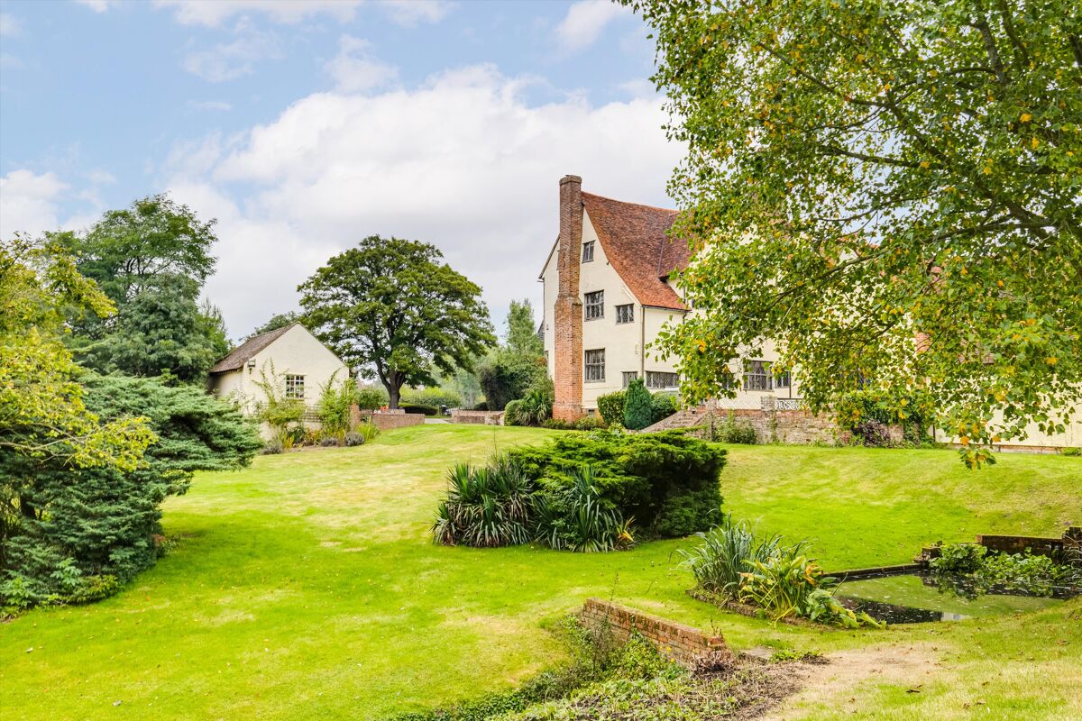 house for sale in Church End, Stebbing, Dunmow, Essex, CM6. BST190102