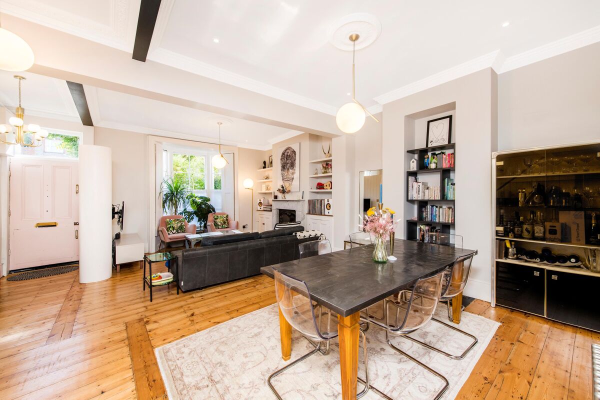 house for sale in Queens Crescent, London, NW5 BSZ012021358 Knight