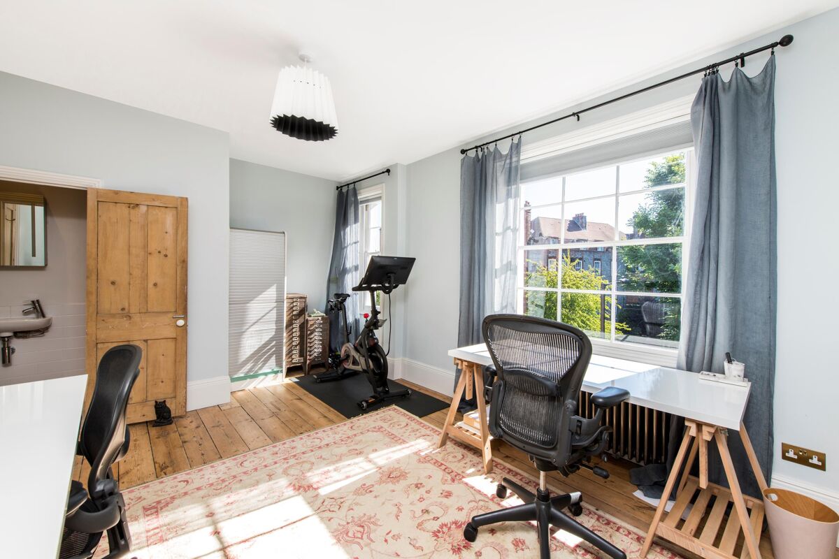 house for sale in Queens Crescent, London, NW5 BSZ012021358 Knight