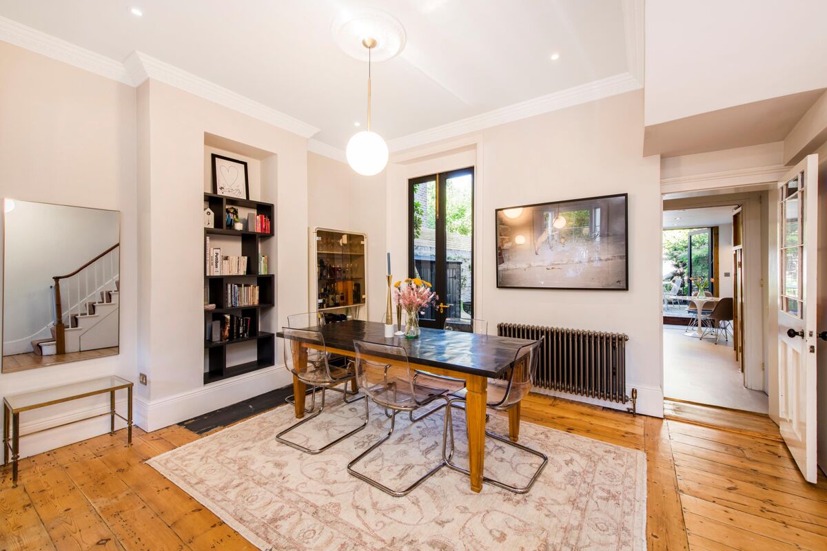 house for sale in Queens Crescent, London, NW5 BSZ012021358 Knight