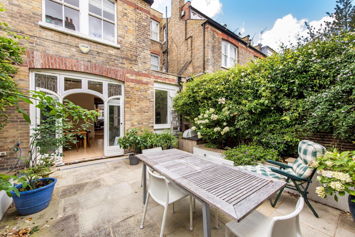 house for sale in Glenmore Road, London, NW3 BSZ012026907 Knight Frank