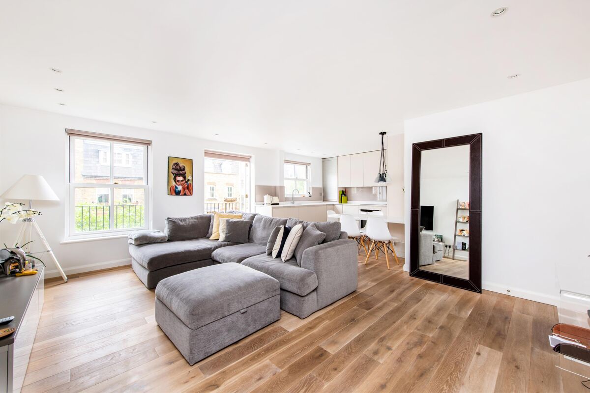 flat for sale in Byron Mews, London, NW3 BSZ012106617 Knight Frank