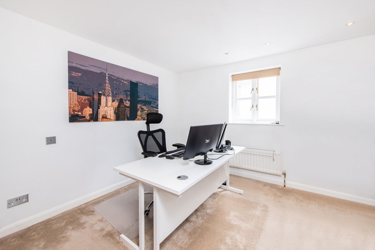 flat for sale in Byron Mews, London, NW3 BSZ012106617 Knight Frank