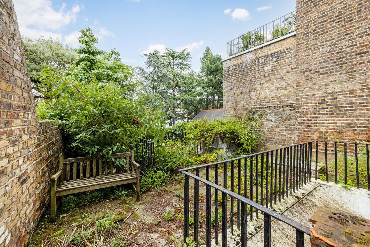 Flat for sale in Pond Street, London, NW3 BSZ012171133 Knight Frank