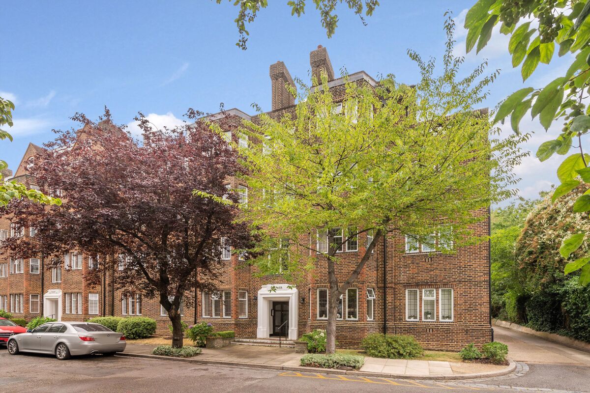 flat for sale in Tudor Close, London, NW3 BSZ012204569 Knight Frank
