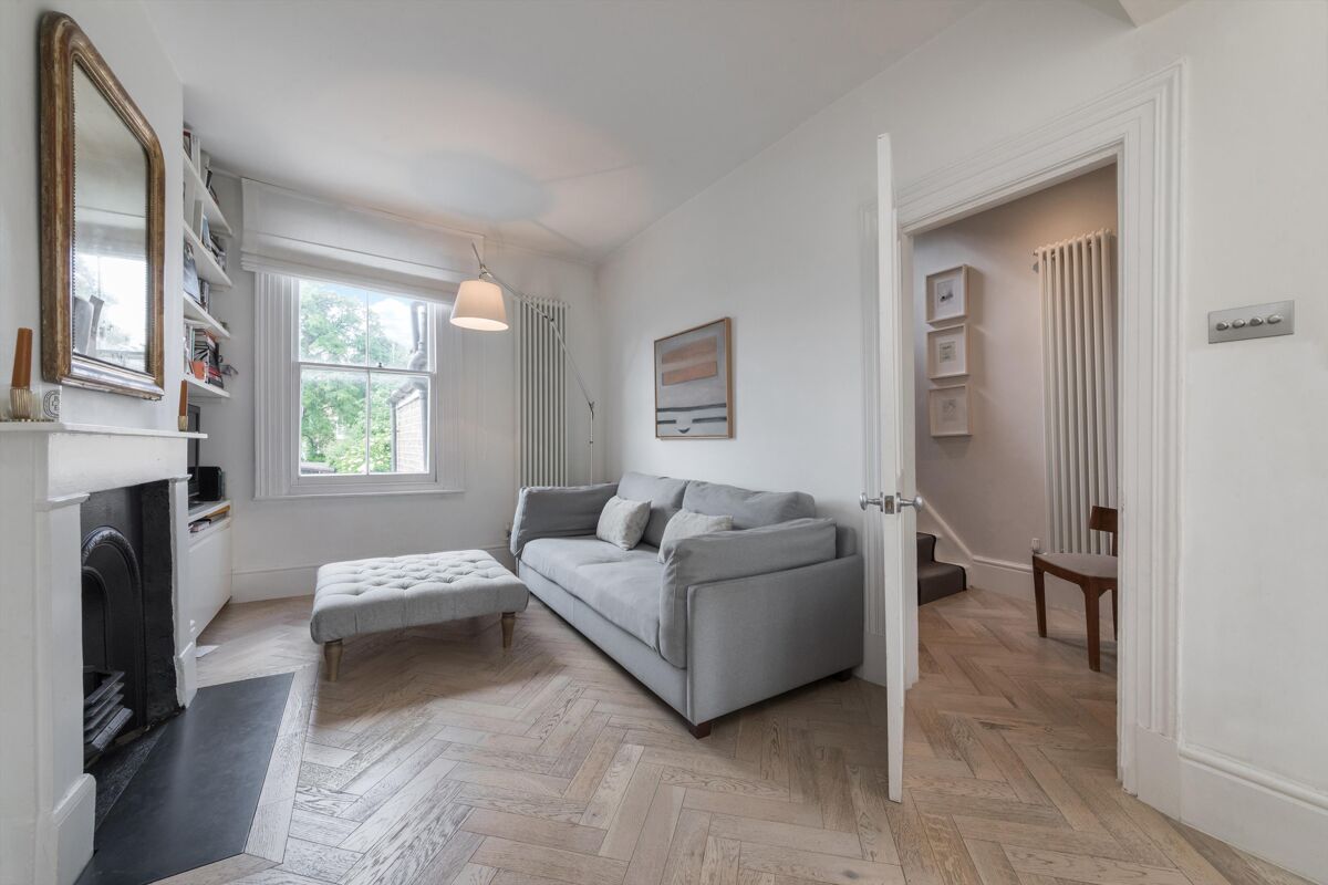 flat for sale in Chetwynd Road, London, NW5. BSZ012228910 Knight Frank