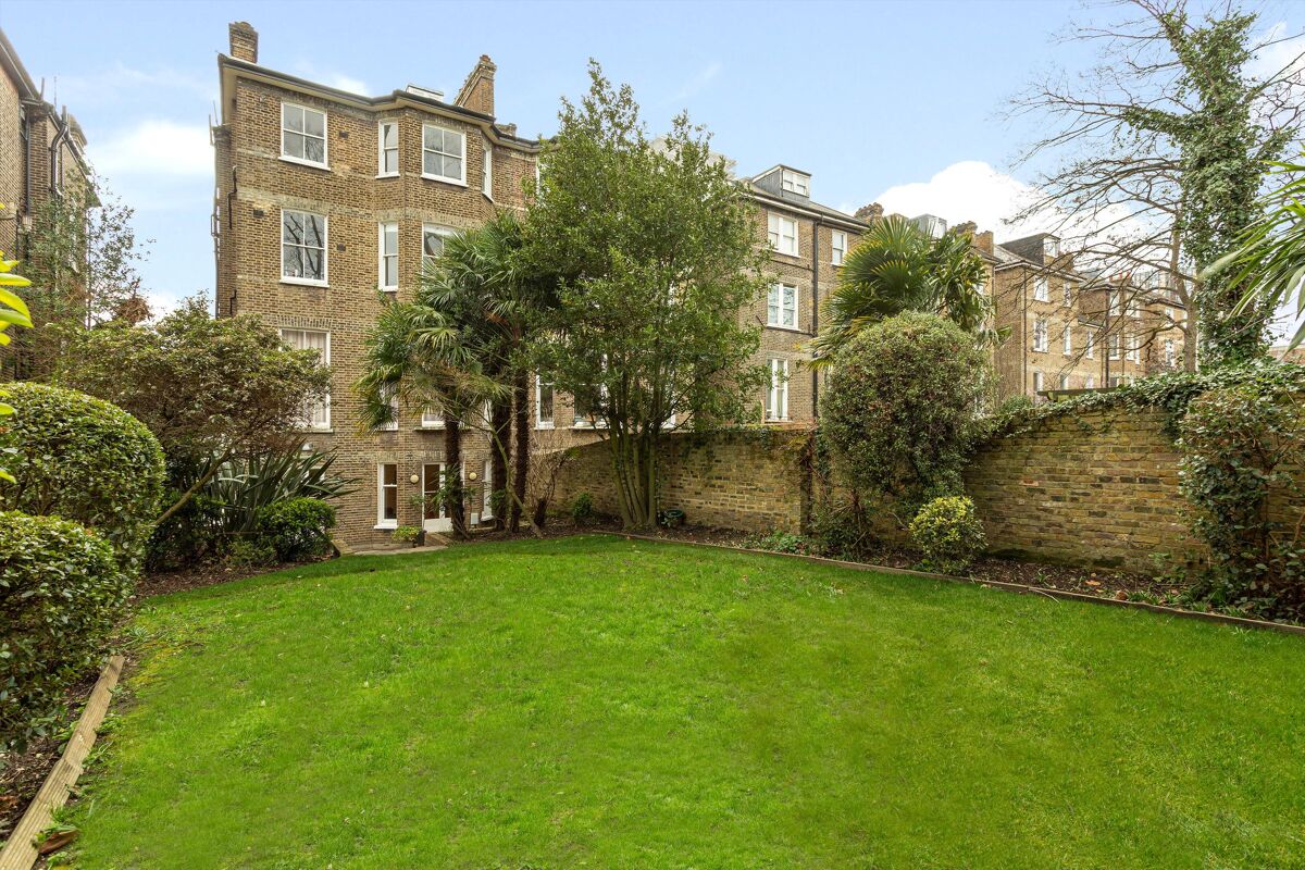 flat for sale in Fellows Road, London, NW3 - BSZ012241455 | Knight Frank