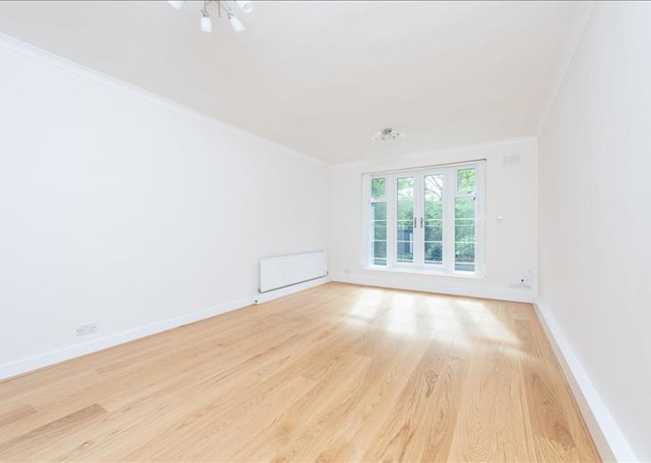 Picture of 2 bedroom flat for sale.