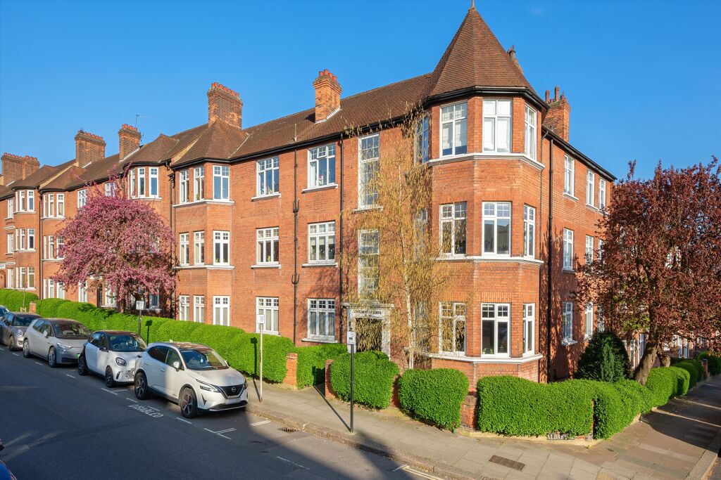 Image of Cholmley Gardens, London NW6