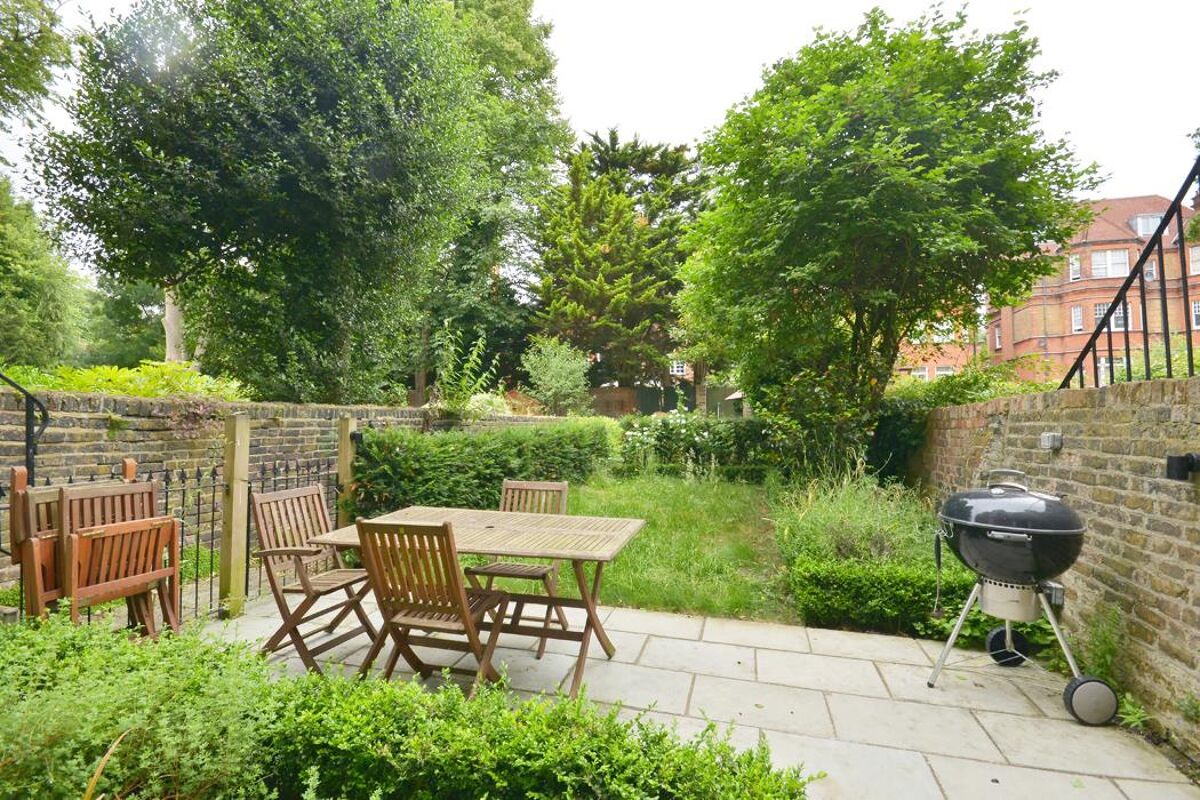 flat for sale in Fellows Road, London, NW3 - BSZ160095 | Knight Frank