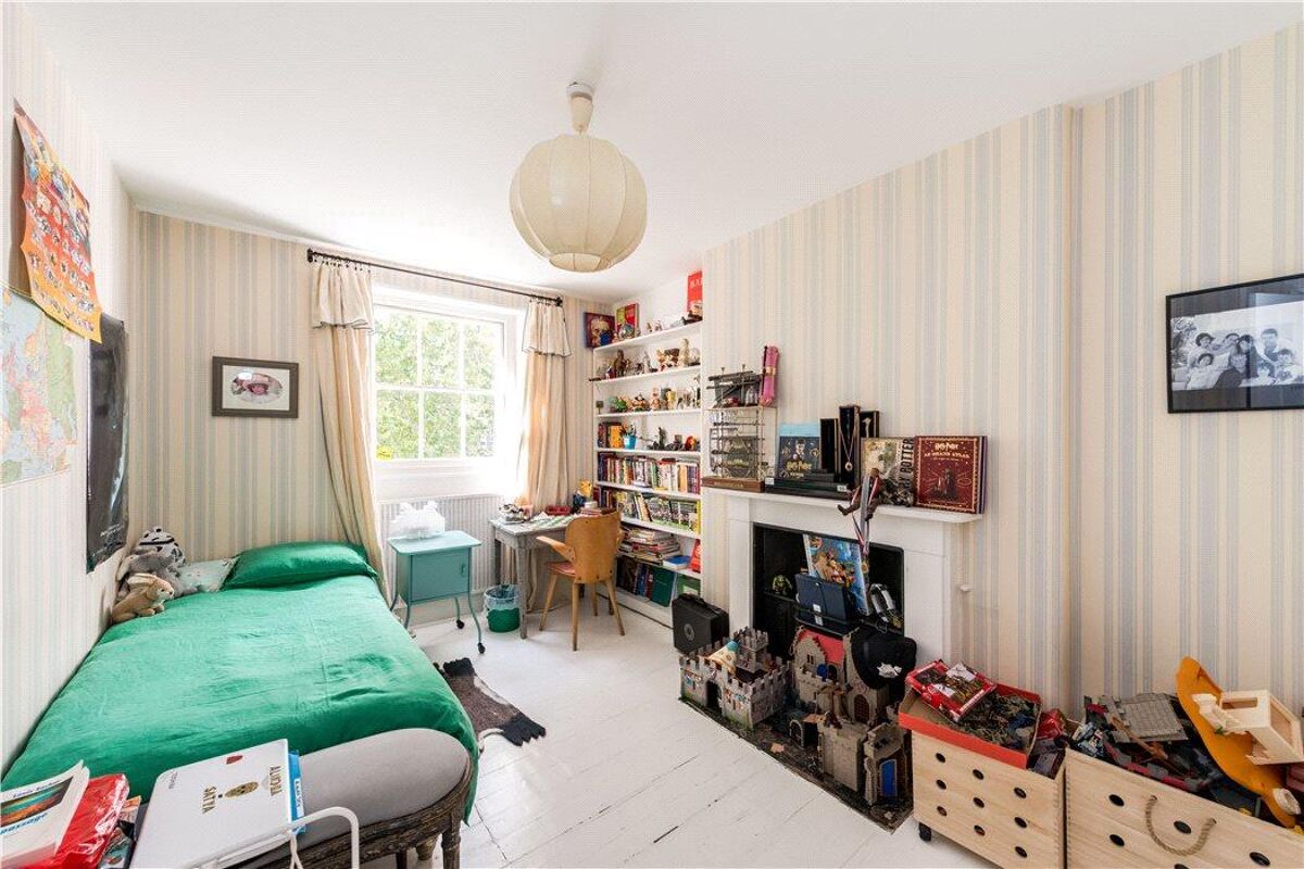 house for sale in Regents Park Terrace, London, NW1 BSZ160171 Knight Frank