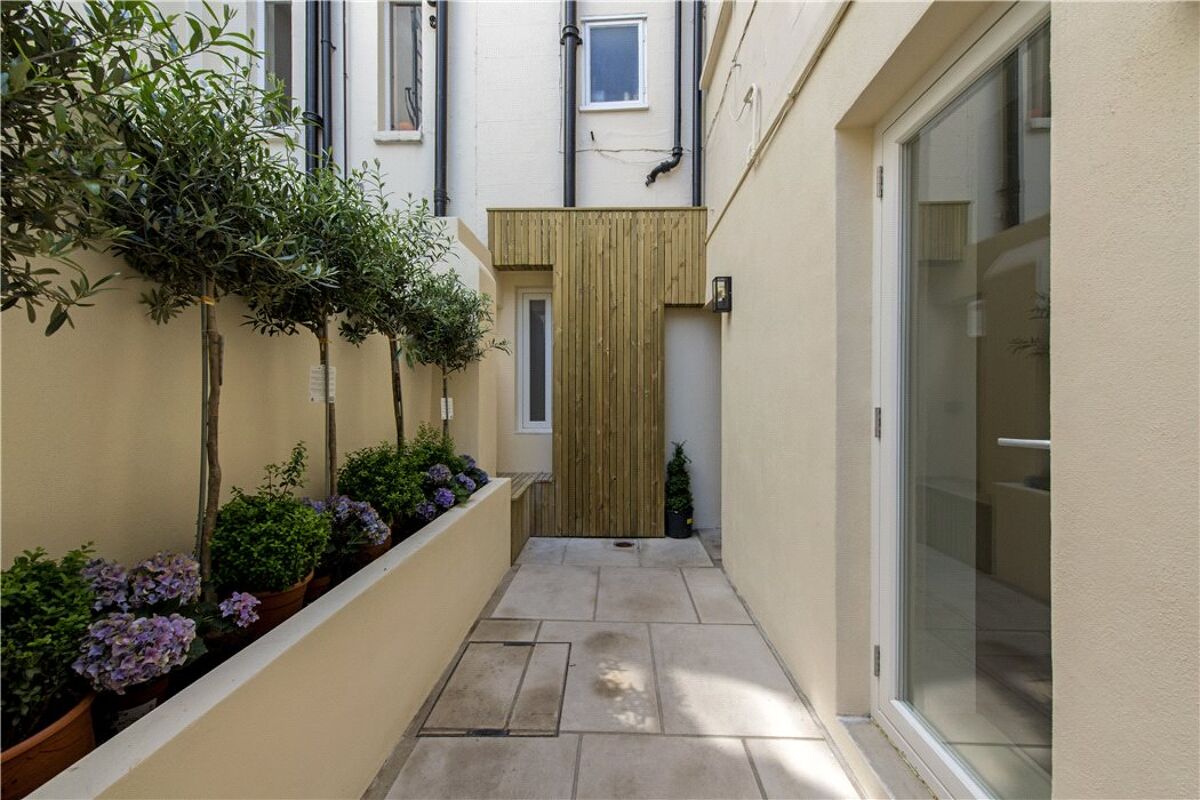 flat for sale in Buckland Crescent, Belsize Park, London, NW3