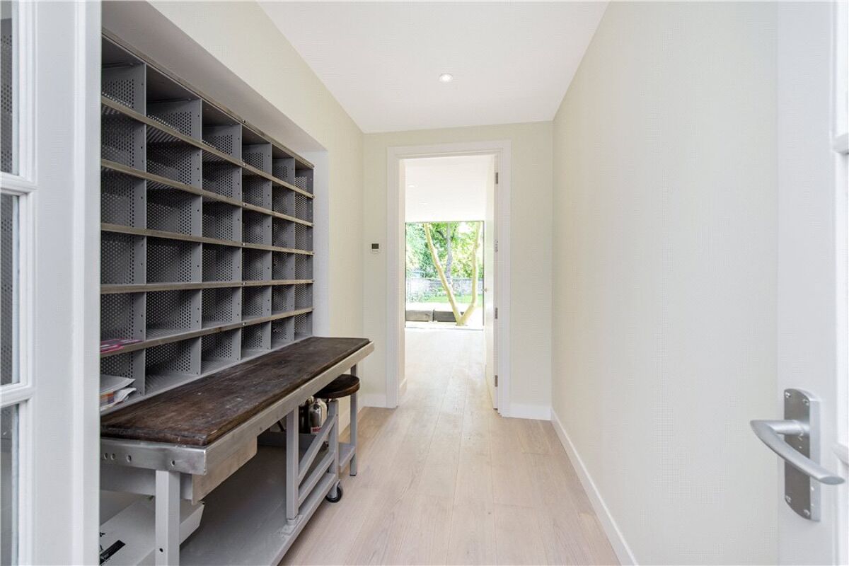flat for sale in Buckland Crescent, Belsize Park, London, NW3