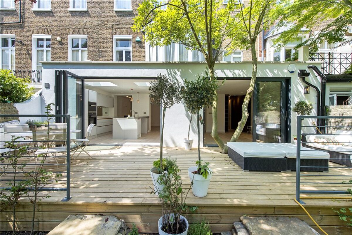 flat for sale in Buckland Crescent, Belsize Park, London, NW3