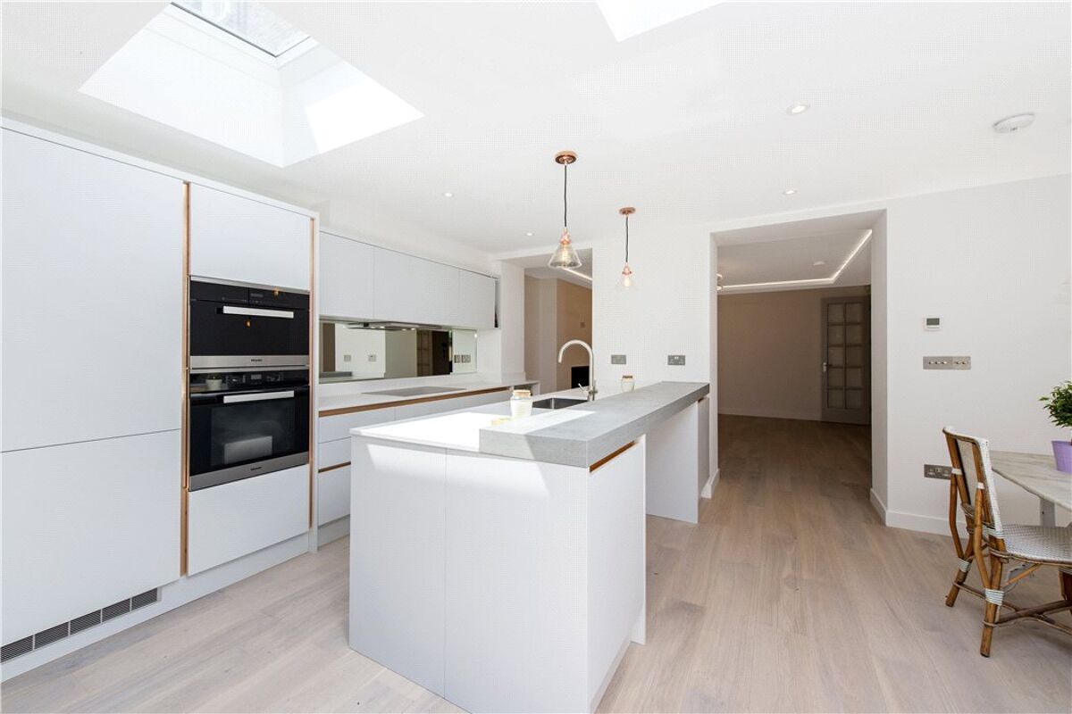 flat for sale in Buckland Crescent, Belsize Park, London, NW3