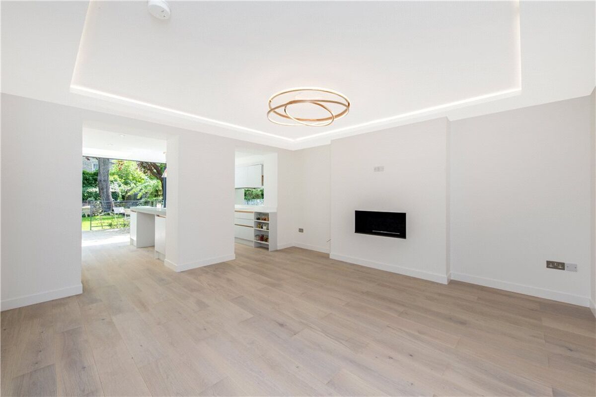 flat for sale in Buckland Crescent, Belsize Park, London, NW3