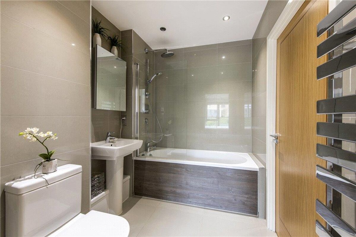 flat for sale in Huxley House, Lawn Road, London, NW3 BSZ180151