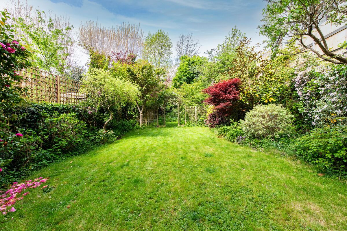 flat for sale in Strathray Gardens, London, NW3 BSZ190041 Knight Frank