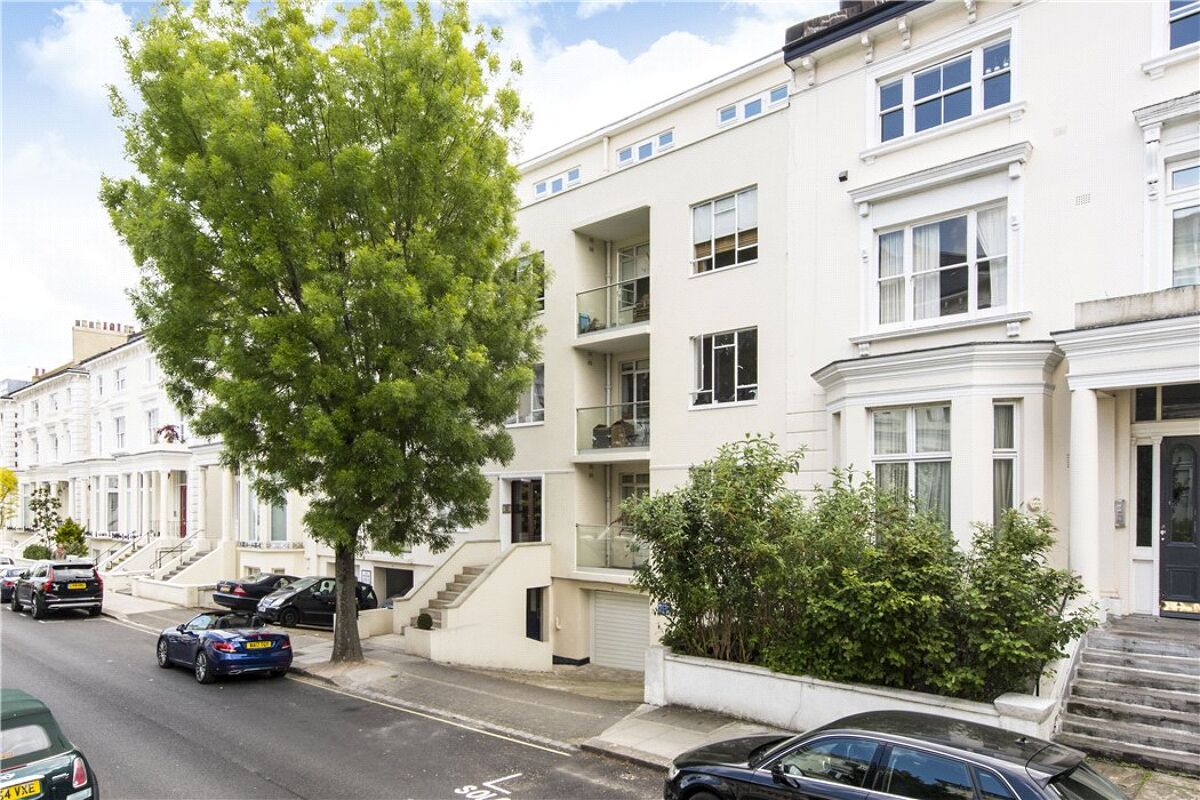 flat for sale in Belsize Park House, Belsize Park, London, NW3